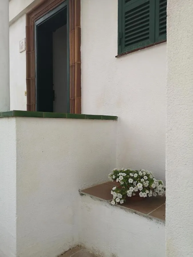 Toni'S Apartament Menorca Cala en Bosch 0*,  İspanya